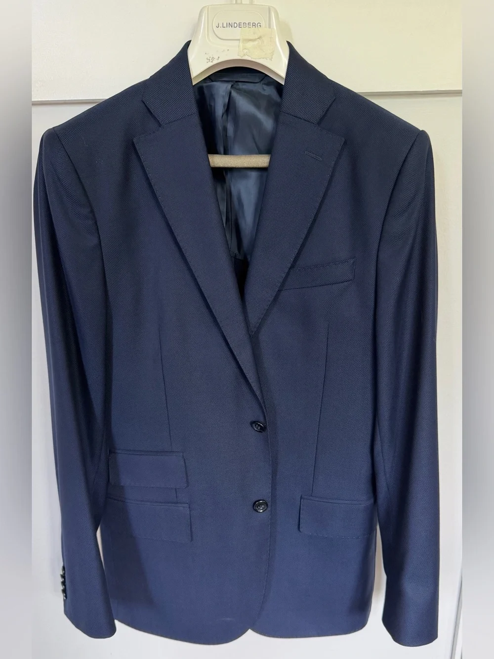 I.Lindeburg Men's Navy Two-Button Suit Slim Fit 38R Flat Front Trousers 32x30